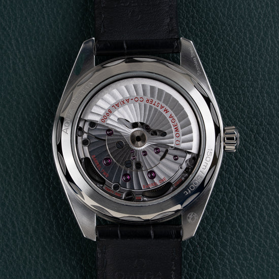 Omega Seamaster Aqua Terra 150M 220.13.41.21.01.001 - Doorzichtige achterkant met zicht op het Co-Axial Master Chronometer-uurwerk kaliber 8900