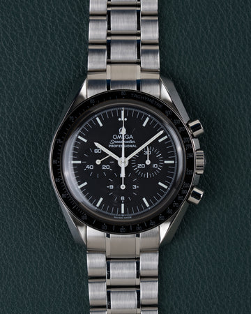 Omega Speedmaster Professional Moonwatch 3570.50 - volledig horloge recht van boven met stalen armband