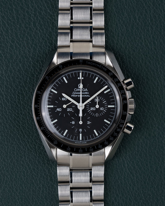 Omega Speedmaster Professional Moonwatch 3570.50 - volledig horloge recht van boven met stalen armband