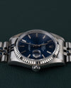 Rolex Datejust 16234 Blue Dial 1991 - Frontaal aanzicht ondersteboven met de kroon onderaan de kast