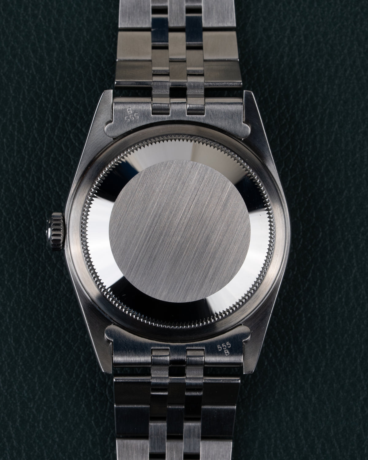 Rolex Datejust 16234 Blue Dial - close-up van de kastrug met referentienummers