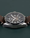 TAG Heuer Autavia Isograph WBE5114.FC8266 - zijaanzicht van de kast met kroon verborgen aan andere zijde